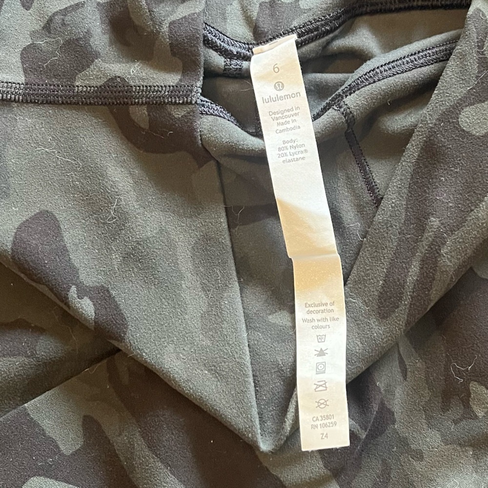 Lululemon Align Camo High Rise Crop 23” - Picture 4 of 4
